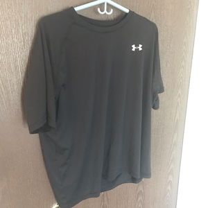 Under Armour gym shirt